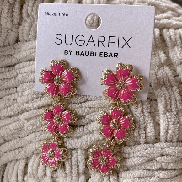 Sugarfix Baublebar pink hibiscus pink flower earrings NWT - Picture 3 of 4
